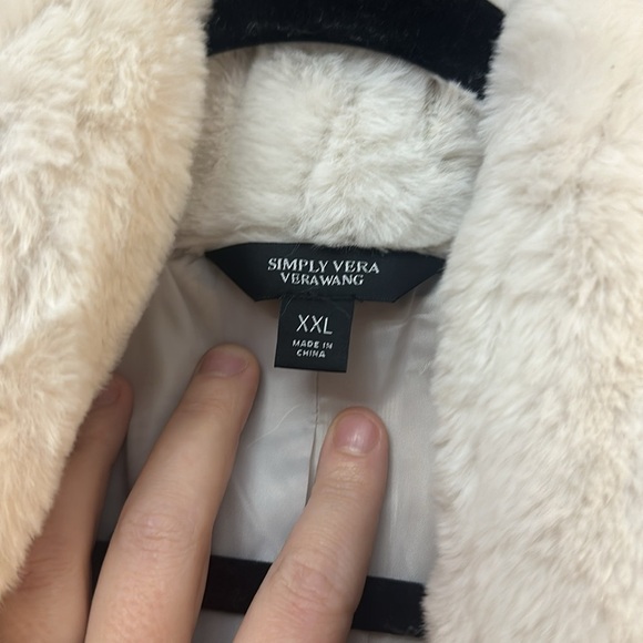 Simply Vera by vera wang faux fur coat - Picture 3 of 6